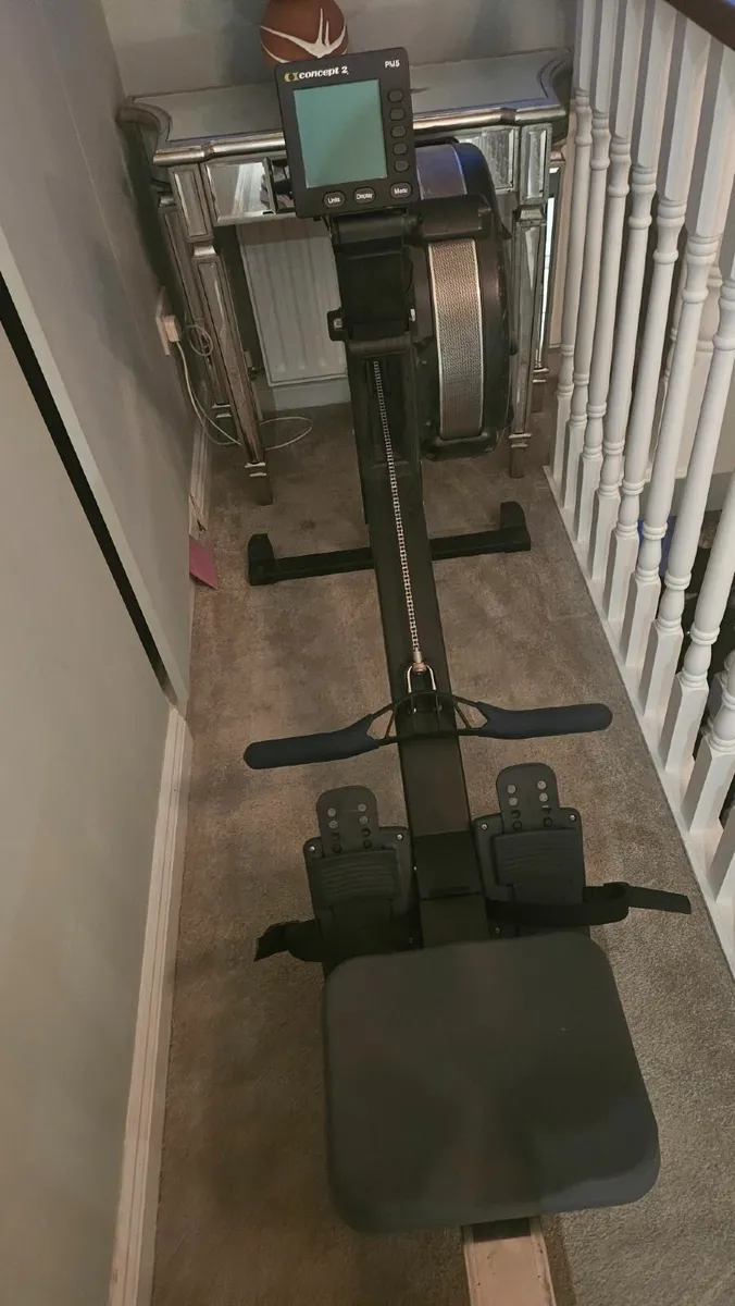 Rowing Machine - Image 1