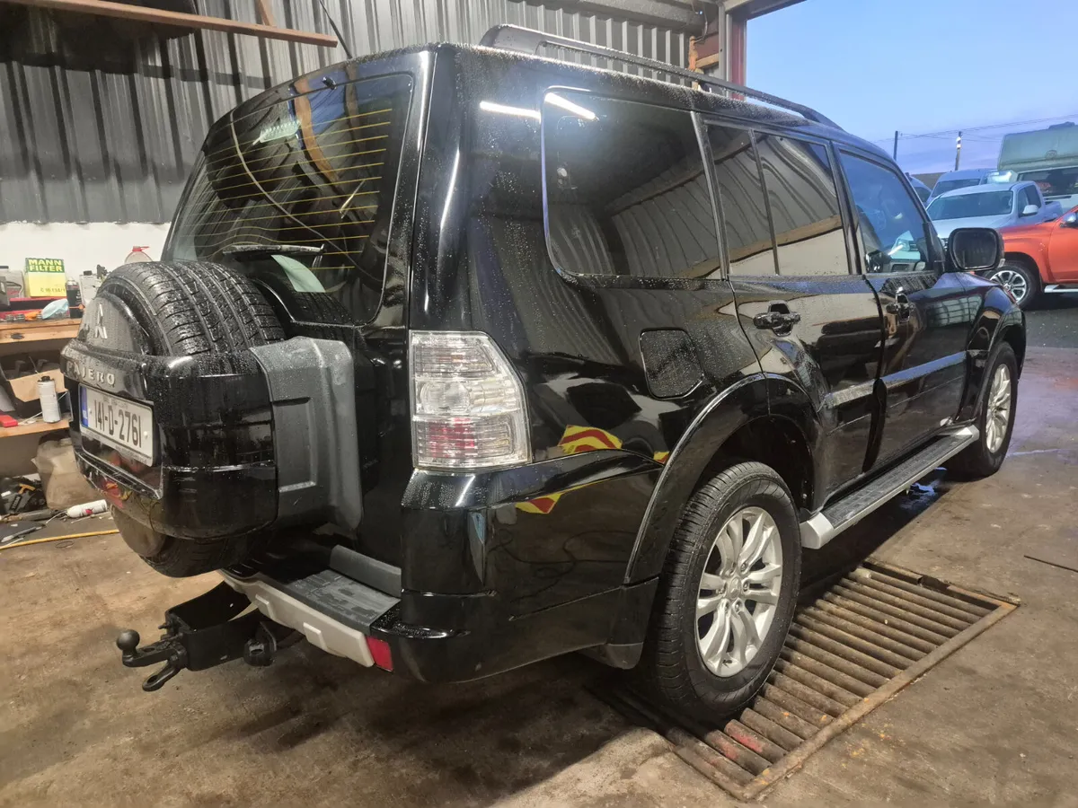 2014 MITSUBISHI PAJERO LWB 1 OWNER - Image 4