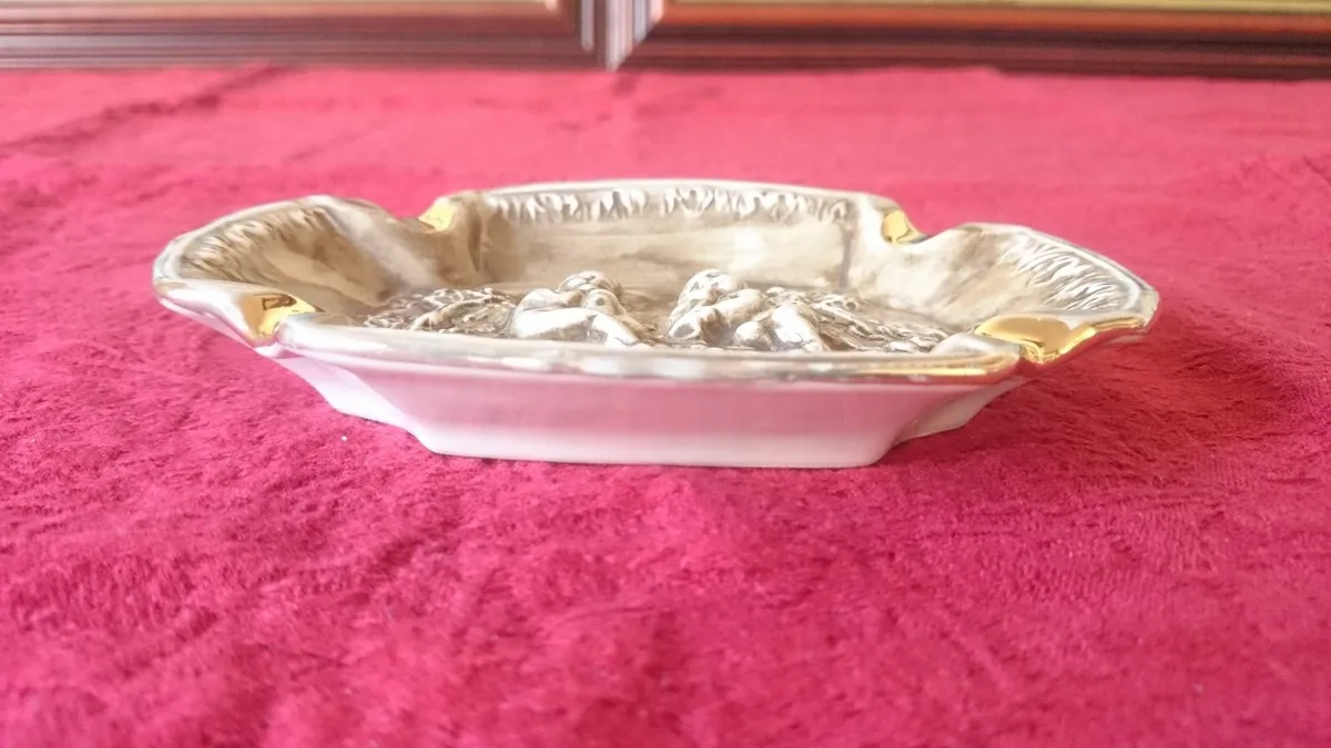 Original Capodimonte Italy Ceramic Cherub Ashtray - Image 3