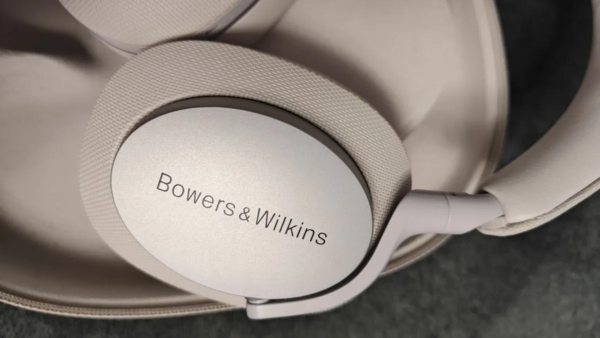 Bowers & Wilkins Px7 S2 Bluetooth Noise Canceling - Image 3