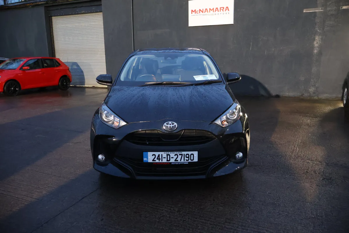 Toyota Yaris Luna Great Spec! - Image 3