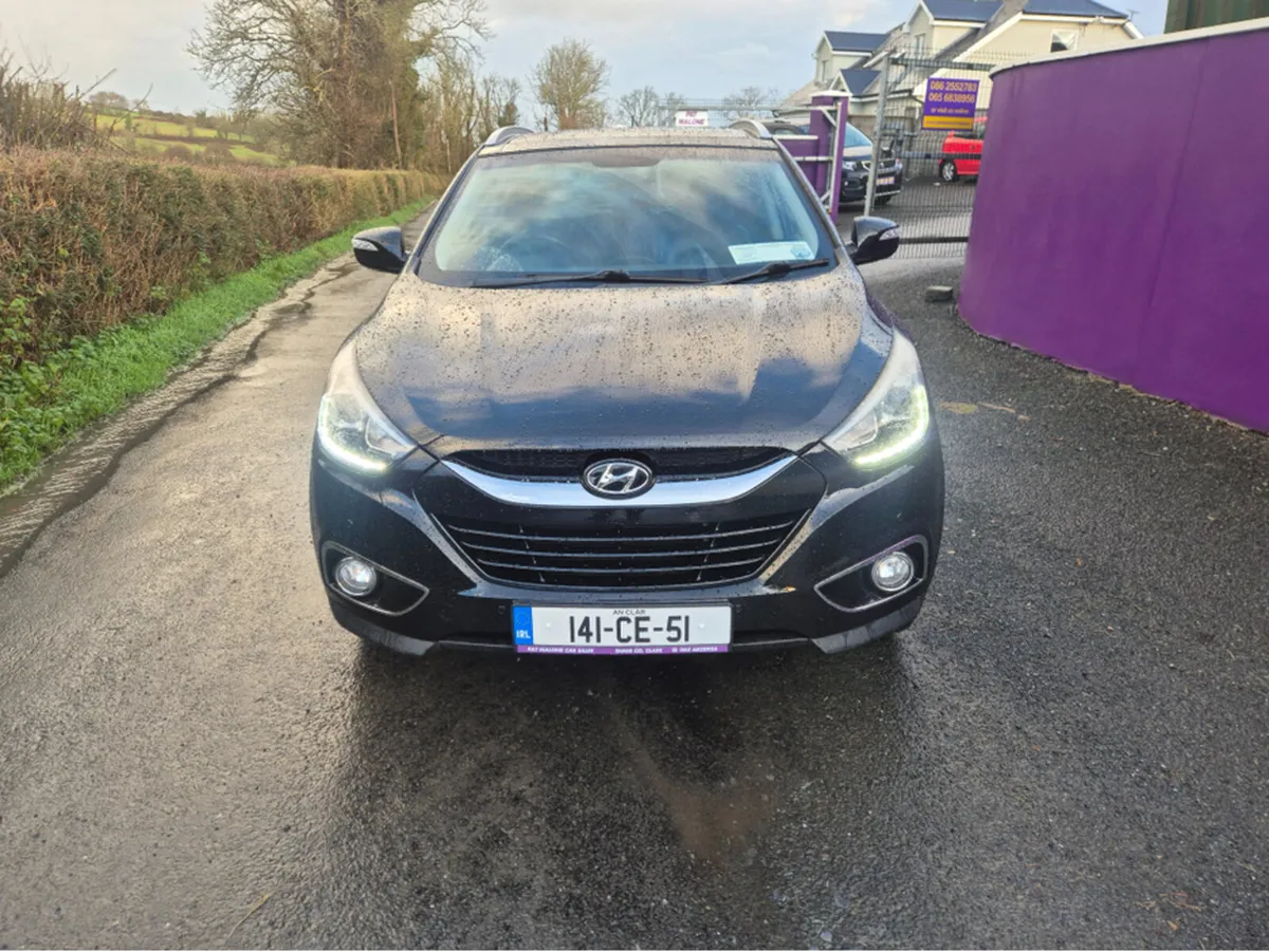 Hyundai ix35 1.7 PREMIUM 4DR - Image 4