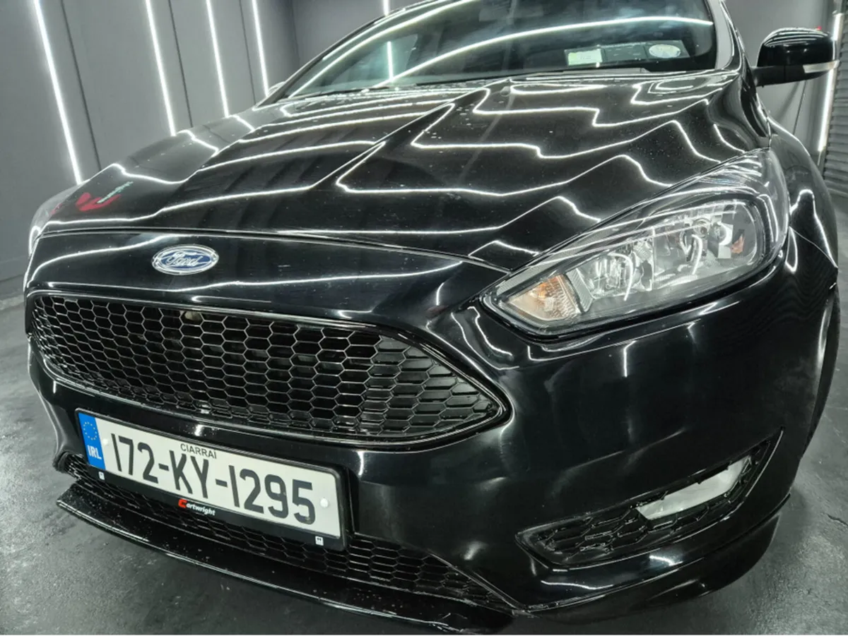 Ford Focus 1.5 TDCI ST-LINE 120PS 5 5DR - Image 4