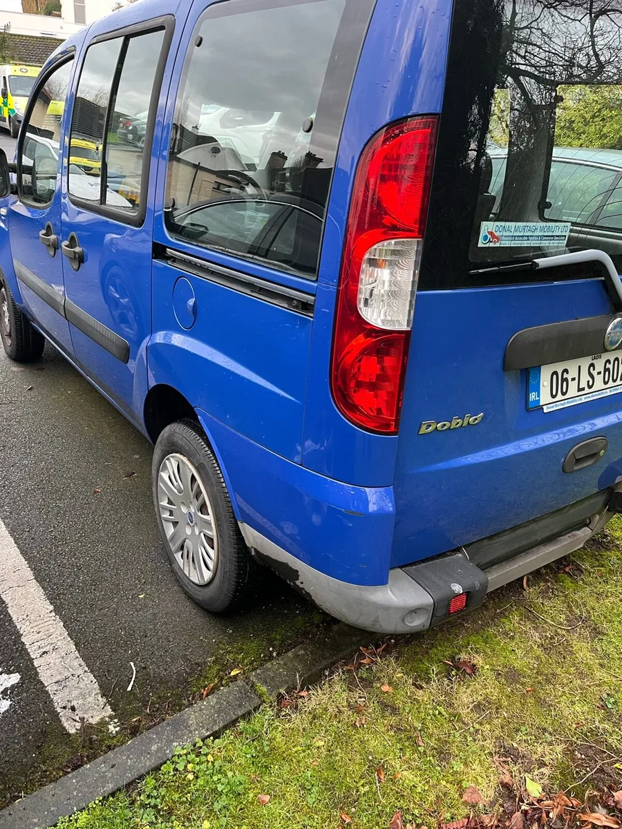 Wheelchair Accessible Car - Image 4