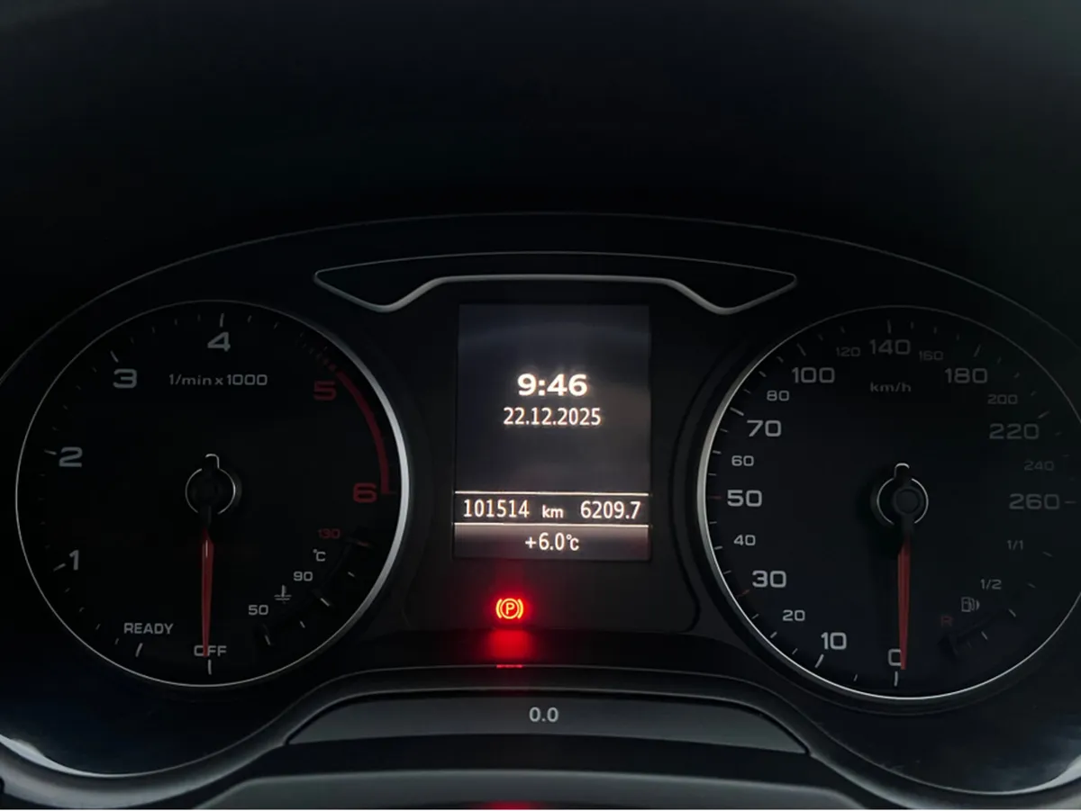 Audi A3 LOW MILEAGE SPORTBACK 1.6 TDI 116 SE 4DR - Image 2