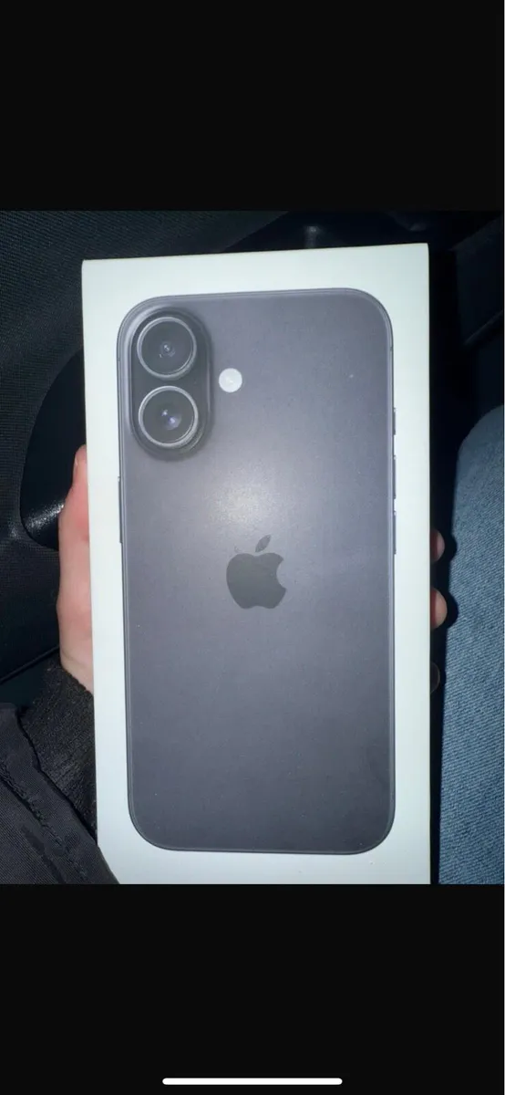 iPhone 16