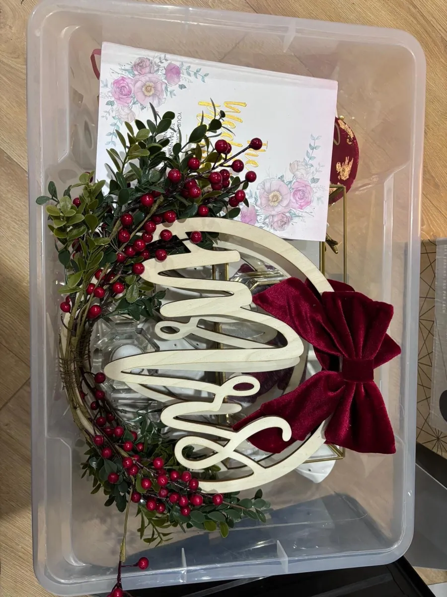 Wedding Accessories - Image 1