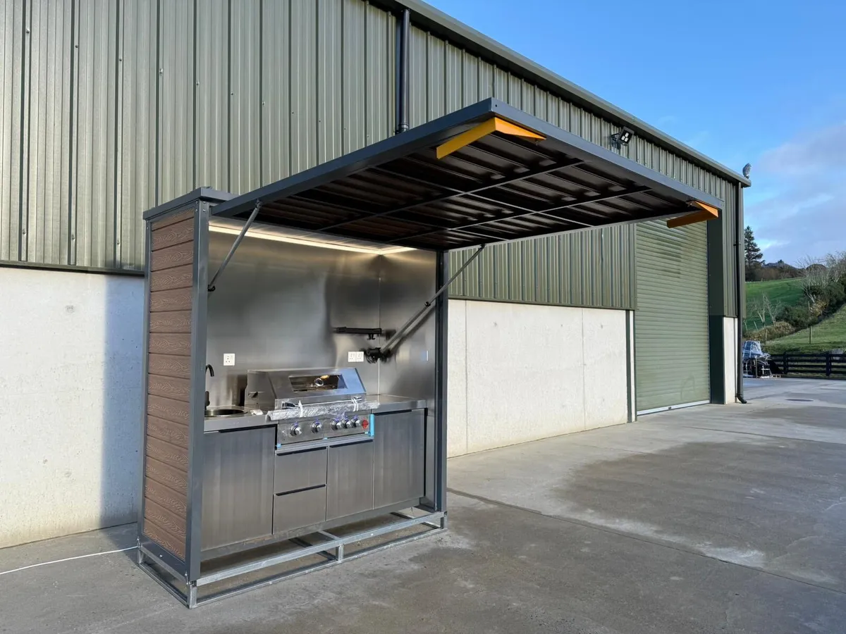 New Gas Barbecue Unit **Online Auction** - Image 1