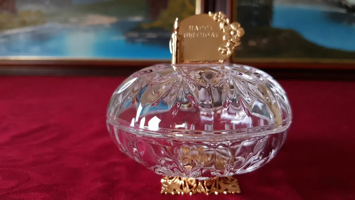 Killarney Crystal HappyBirthday LiddedJewelry Dish - Image 2