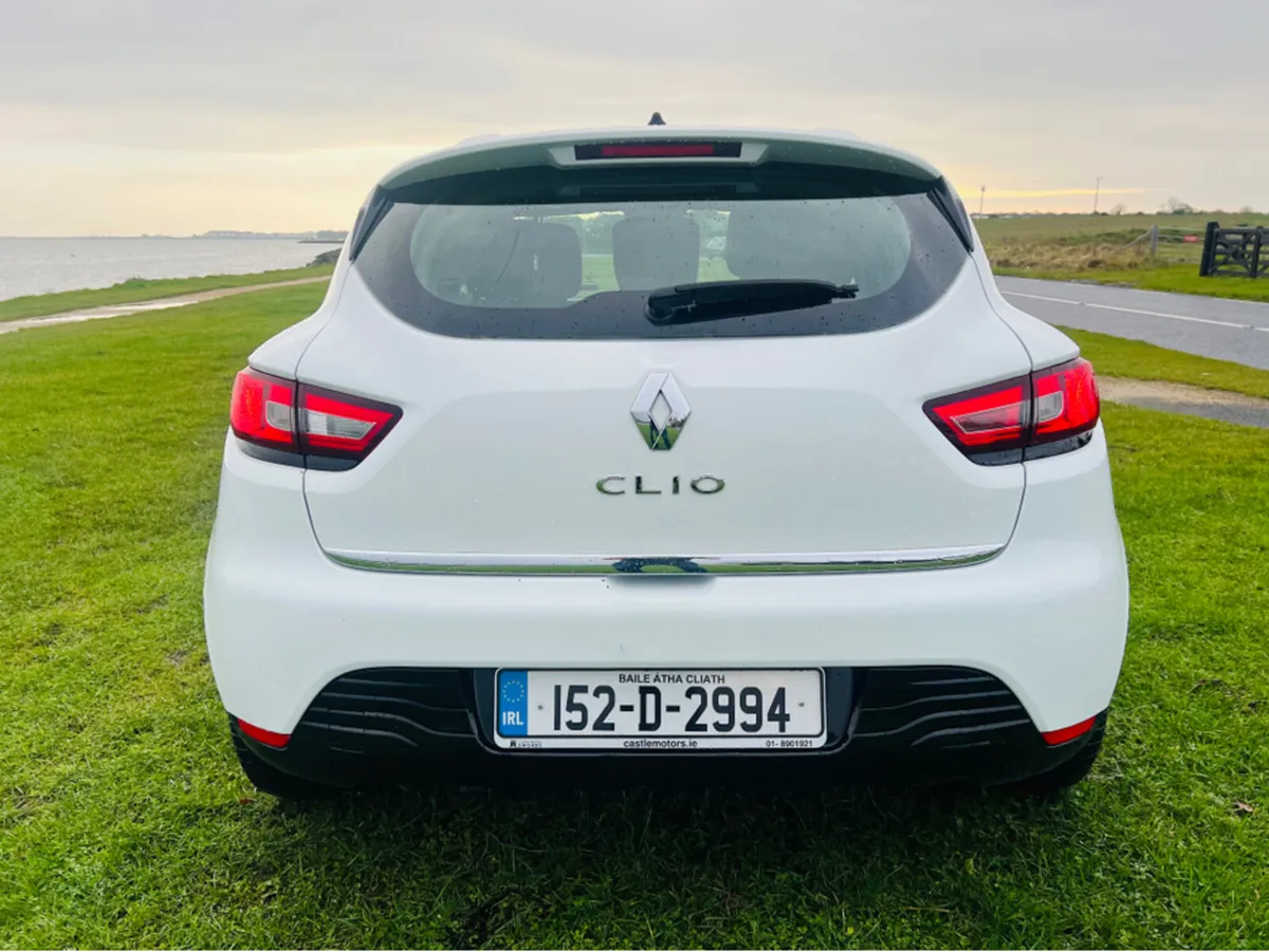 Renault Clio IV DYNAMIQUE 1.2 PET 7 4DR PETROL - Image 4