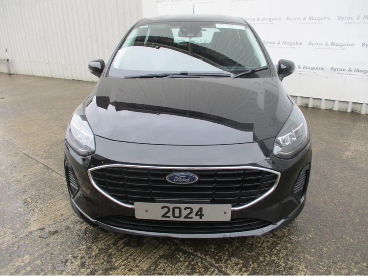 Ford Fiesta 1.0 TREND MODEL IS ONE OWNER AND ONLY - Image 4