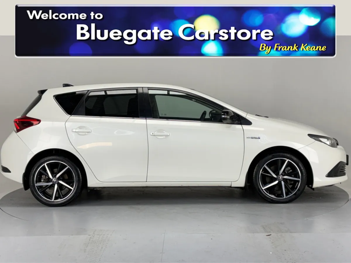 Toyota Auris HYBRID LUNA SPORT AUTO**TOUCHSCREEN B - Image 3