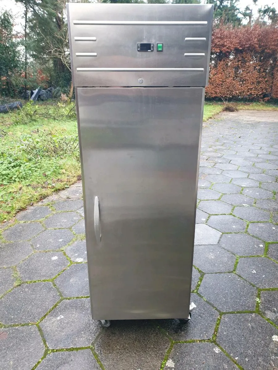 G-Line GUC65 Commercial Fridge - Low Hours - Image 2