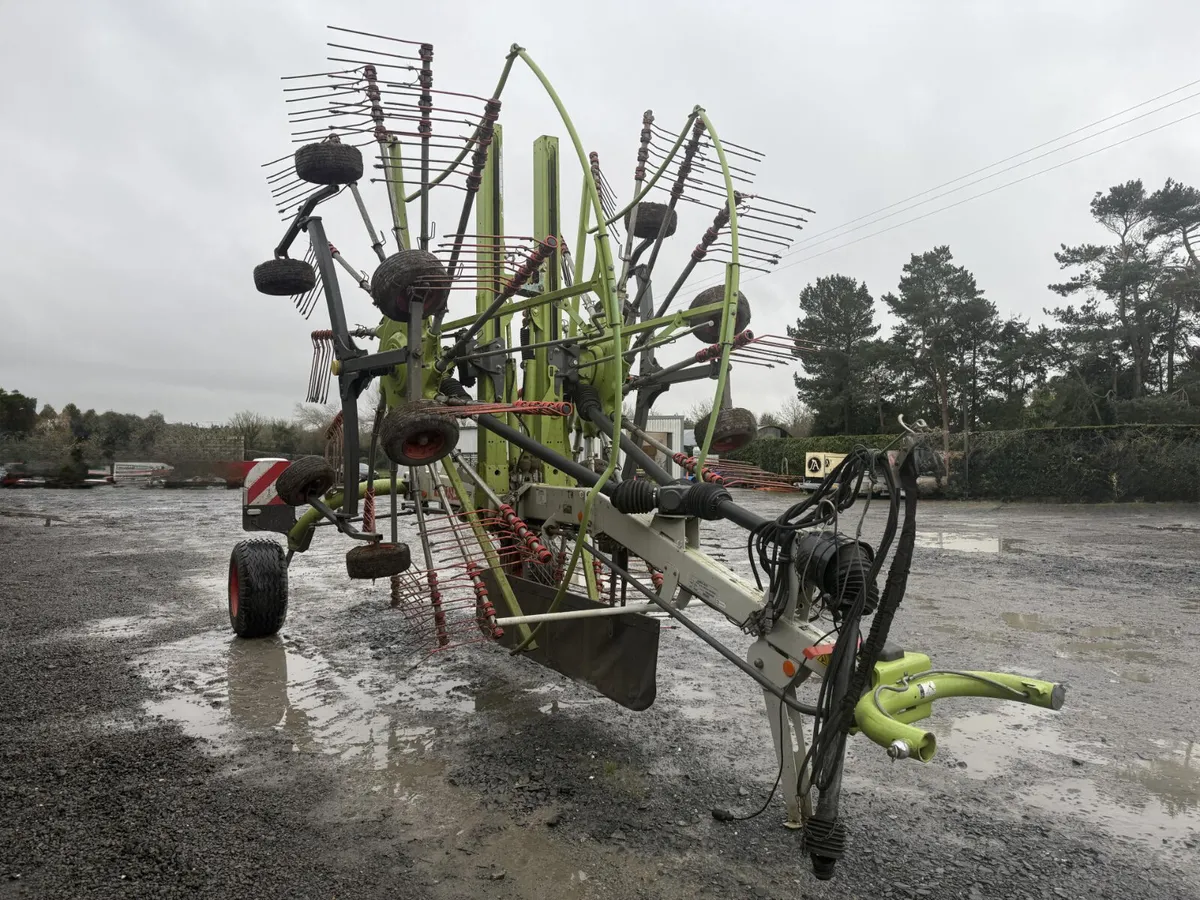 2013 Claas Liner 2900 **Online Auction** - Image 1