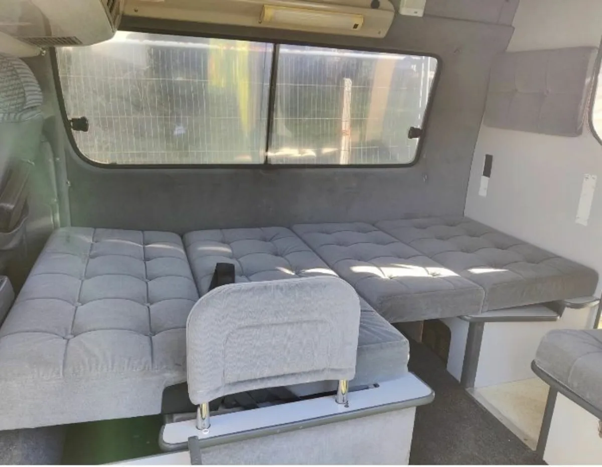 1994 Jap Toyota Hiace 2.8 Petrol Auto Camper - Image 4