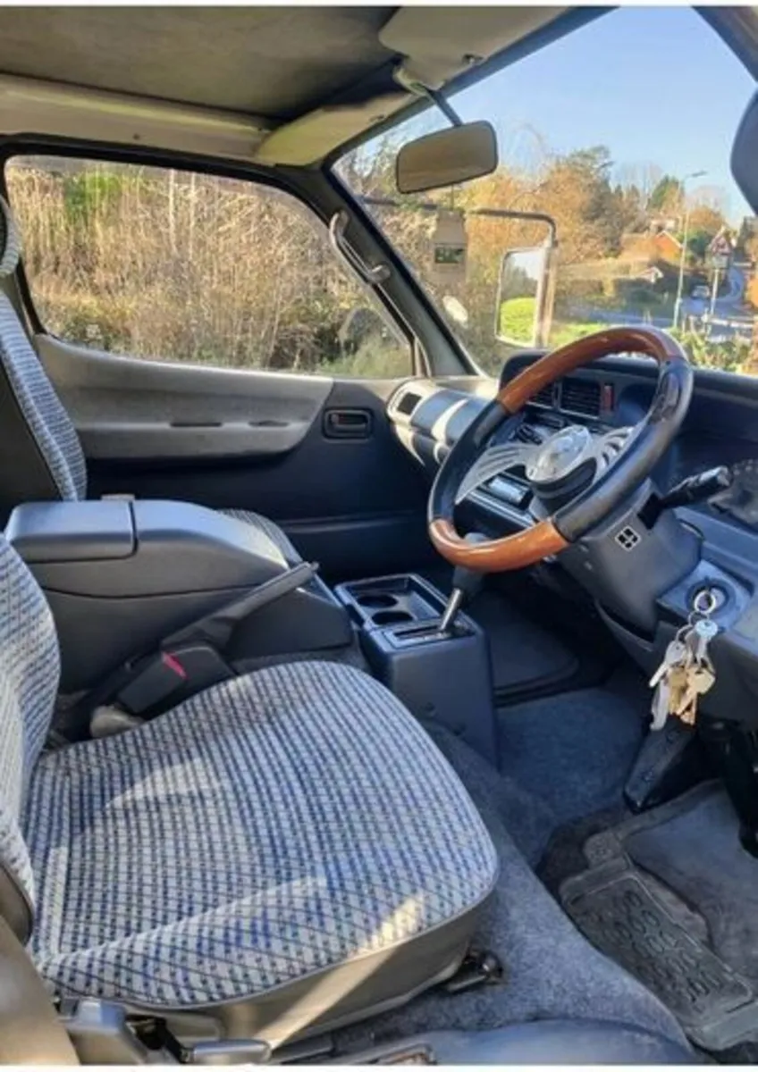 1994 Jap Toyota Hiace 2.8 Petrol Auto Camper - Image 2