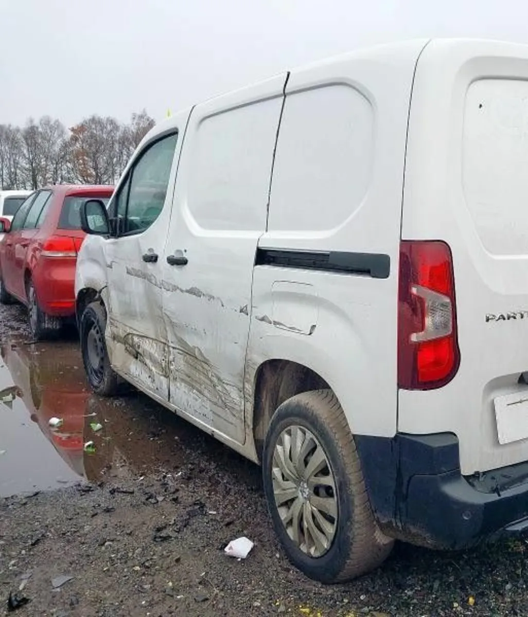 2022 PEUGEOT PARTNER 1.5HDI PROFESSIONAL 100BHP - Image 3