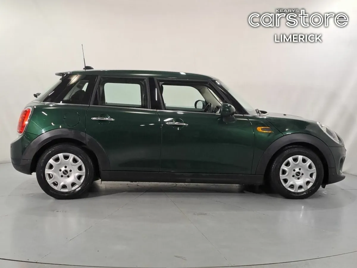 Mini Cooper 1.5 - Image 2