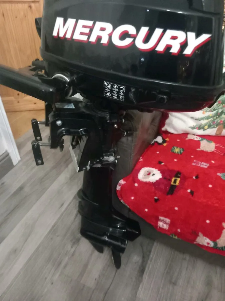 Mercury boat engine - Image 1