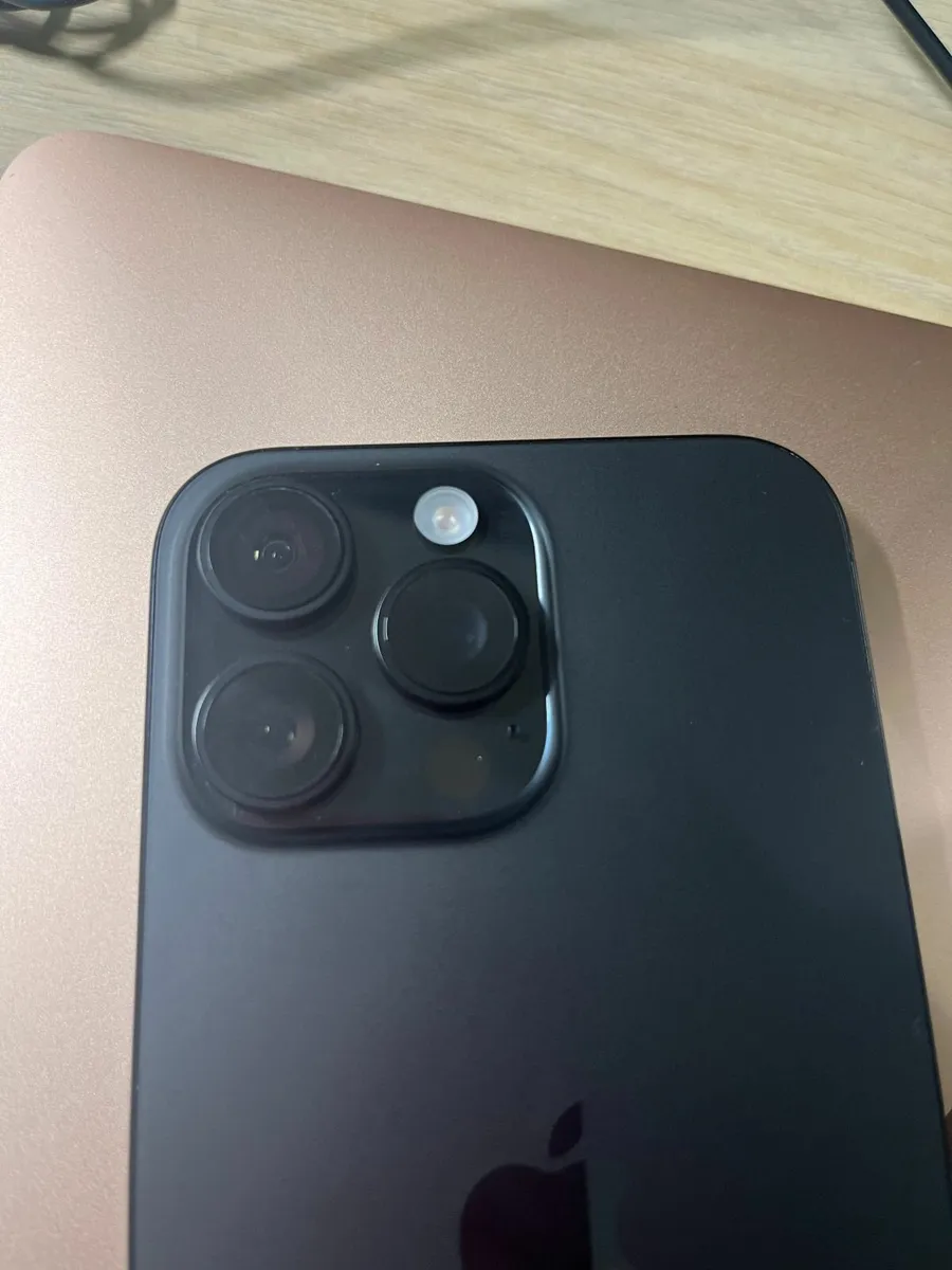 iPhone 16  pro max black 256G - Image 4