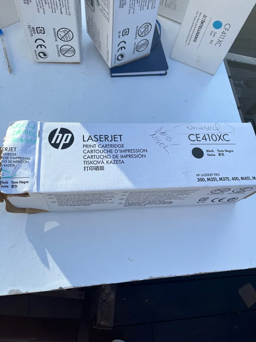 HP 305X (CE410XC)Black Toner Box Open - Image 3