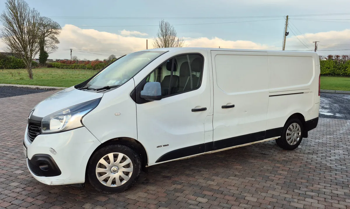 2017 Renault Trafic - Image 4