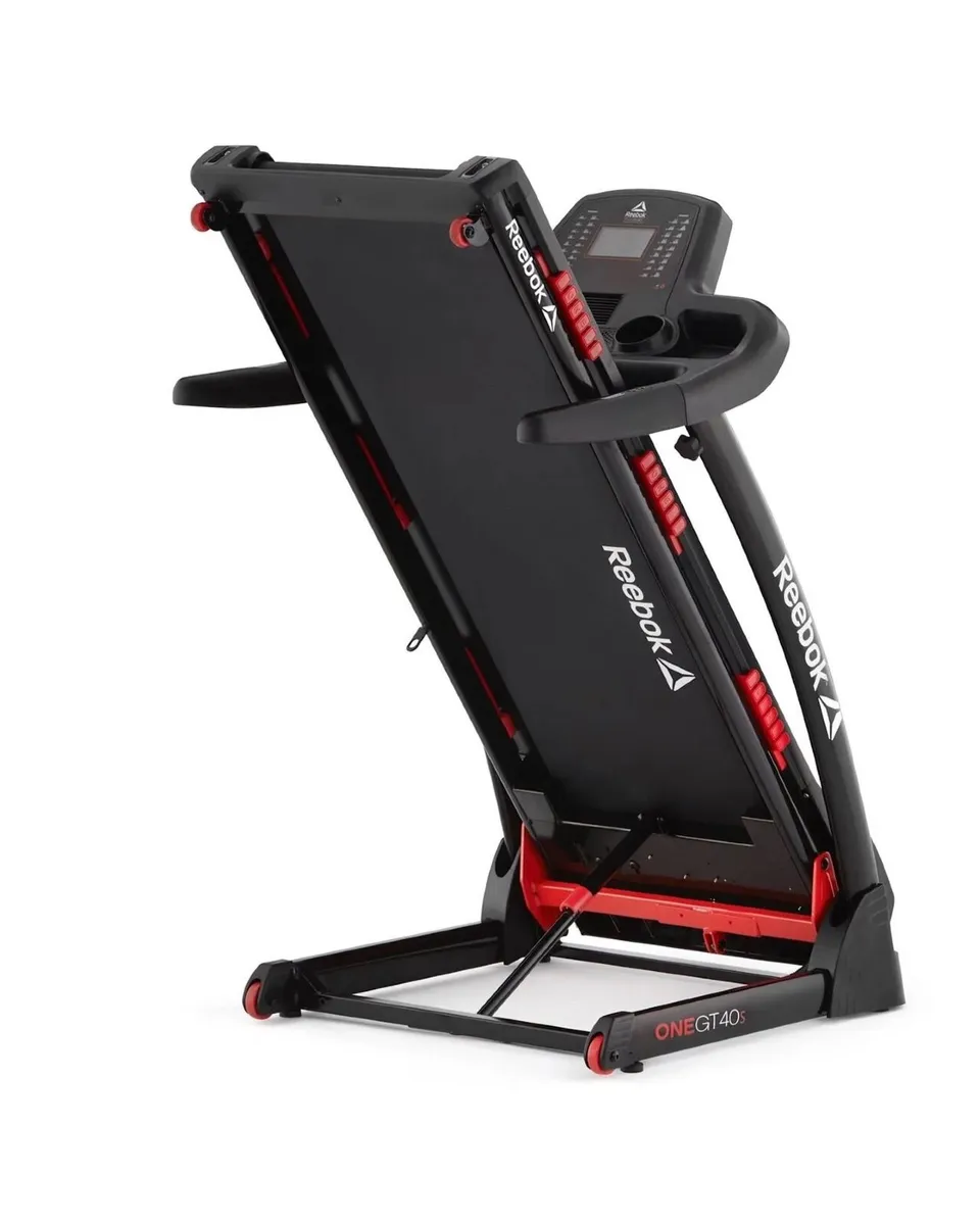 Reebok GT40s Treadmill w screen to watch Netflix - Image 3