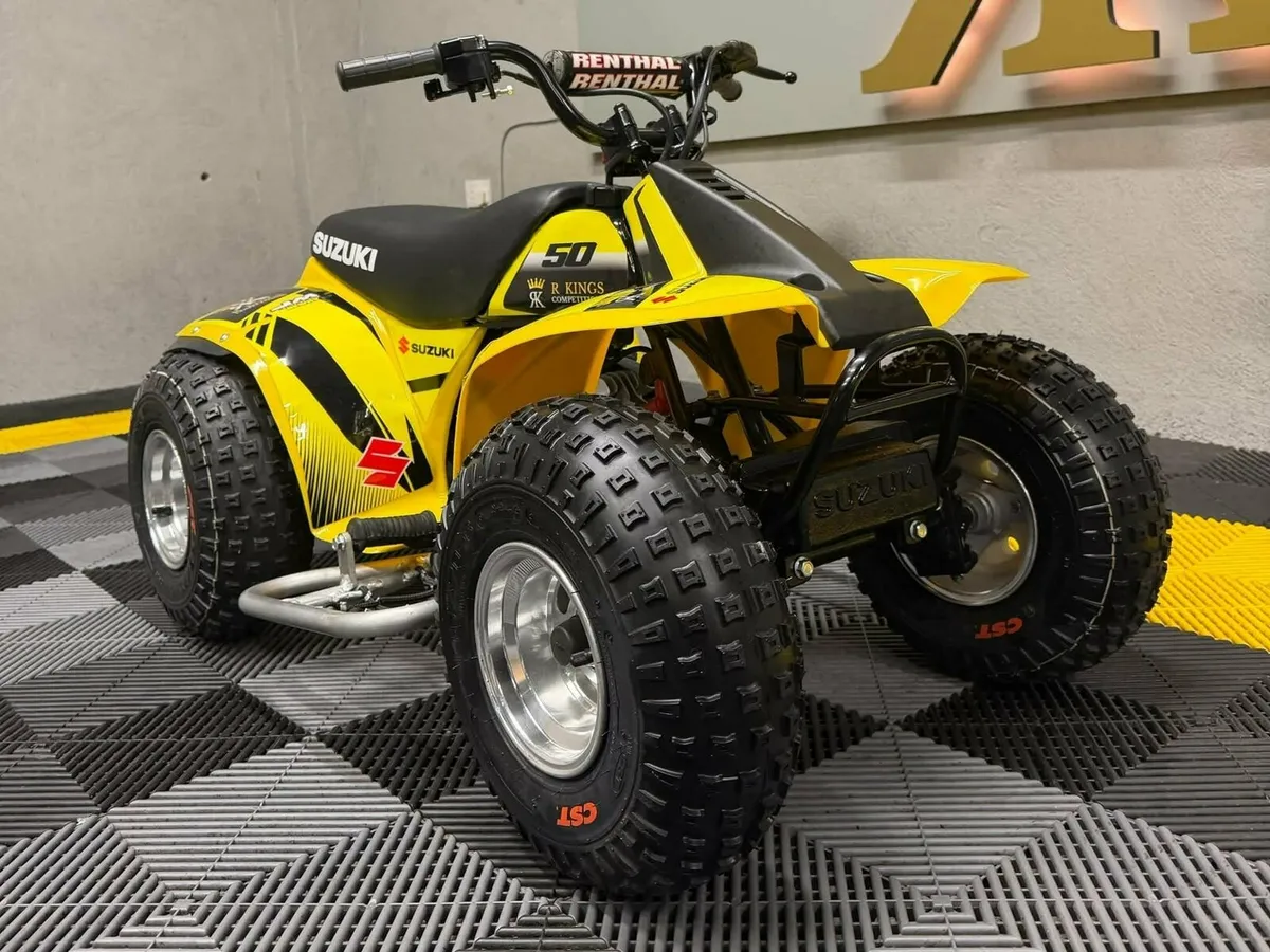 fully resored Suzuki LT50 (the perfect santa prese - Image 3