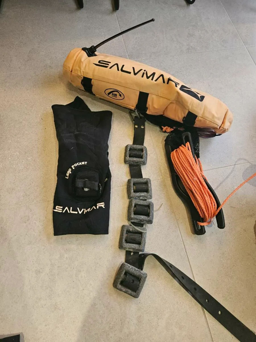 Wetsuit/ Spearfishing gear - Image 2