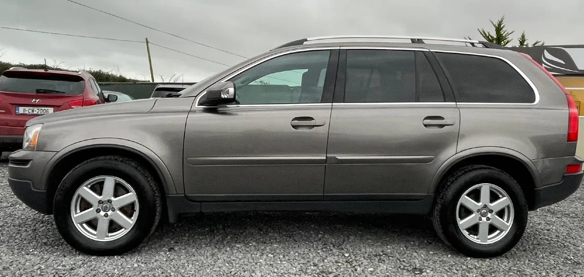 🔵 Volvo XC90 2.4 D5 182BHP  7 Seater - Image 3