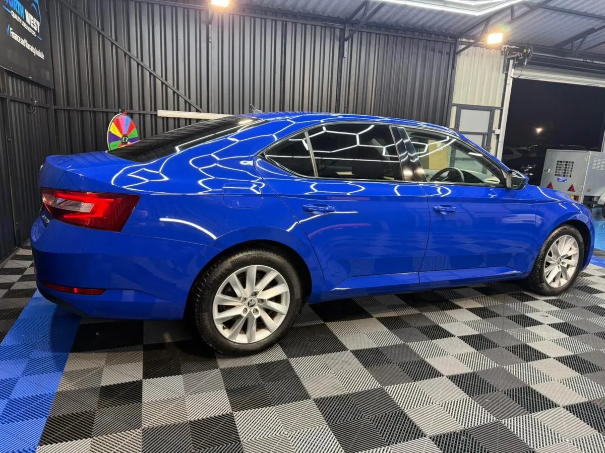 Skoda Superb Tdi Cr Se €21500 on Irish plates - Image 3