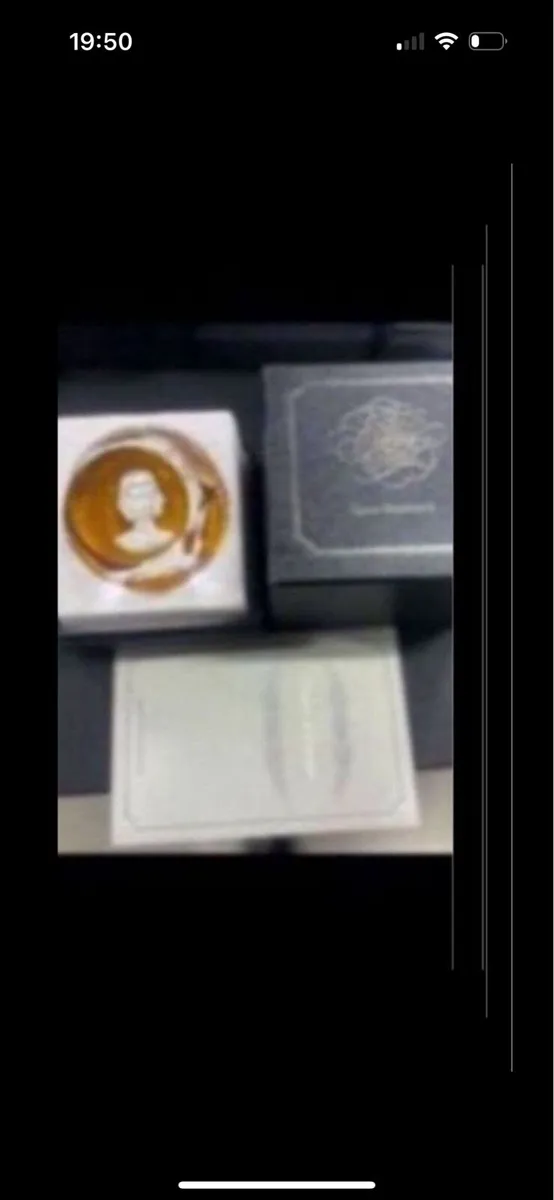 4 pinches baccarat commemorative paperweights - Image 4