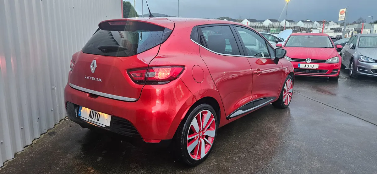 Renault Clio automatic 1.2 dynamique s low kms - Image 3