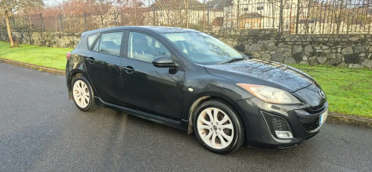 2010 mazda 3 nctd and taxed - Image 1
