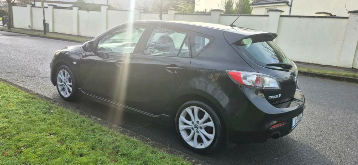 2010 mazda 3 nctd and taxed - Image 4