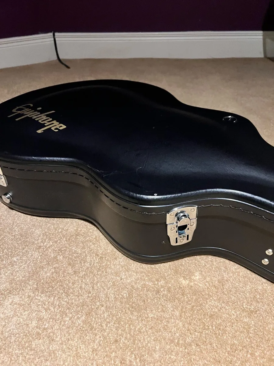Epiphone guitar case needs 1 latch fixed - Image 3