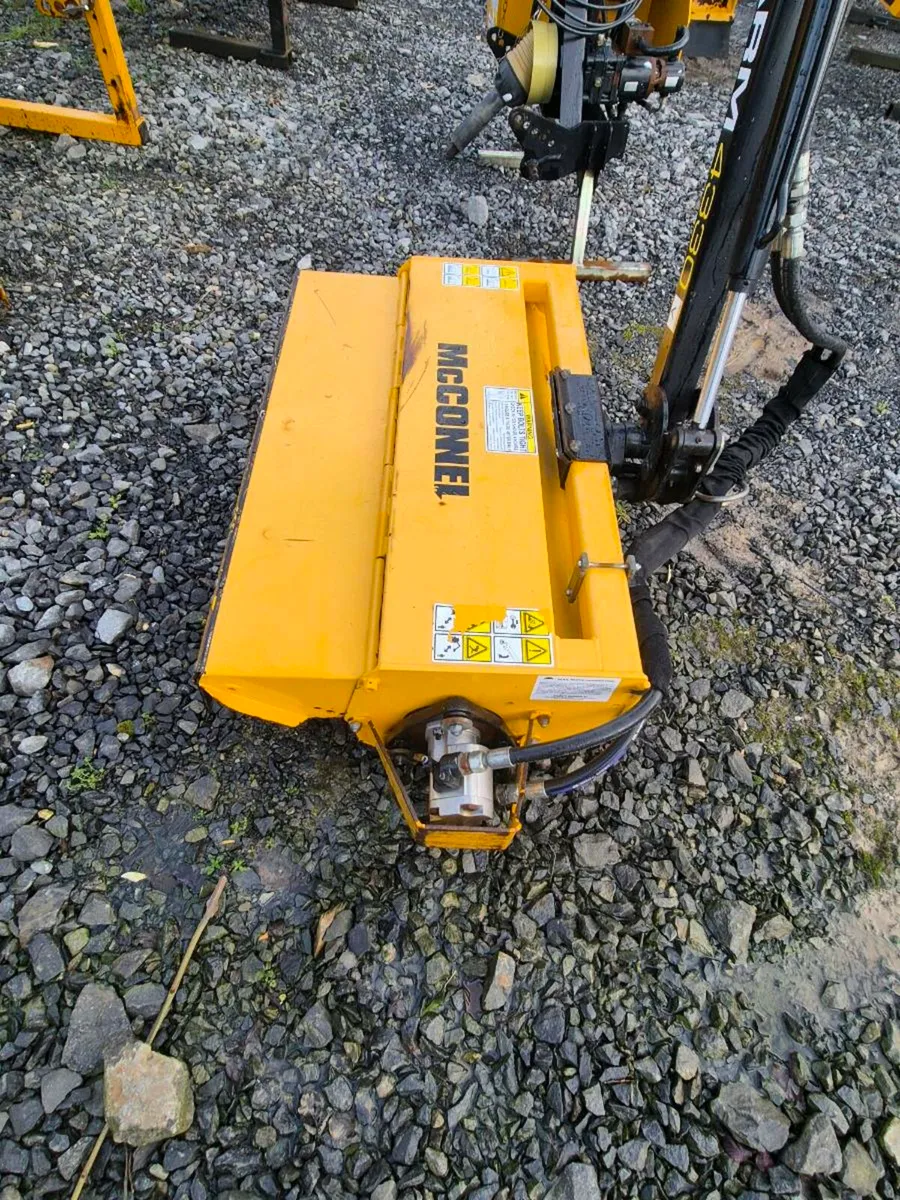 Mcconnel PA4330 Hedgecutter **As new** - Image 4