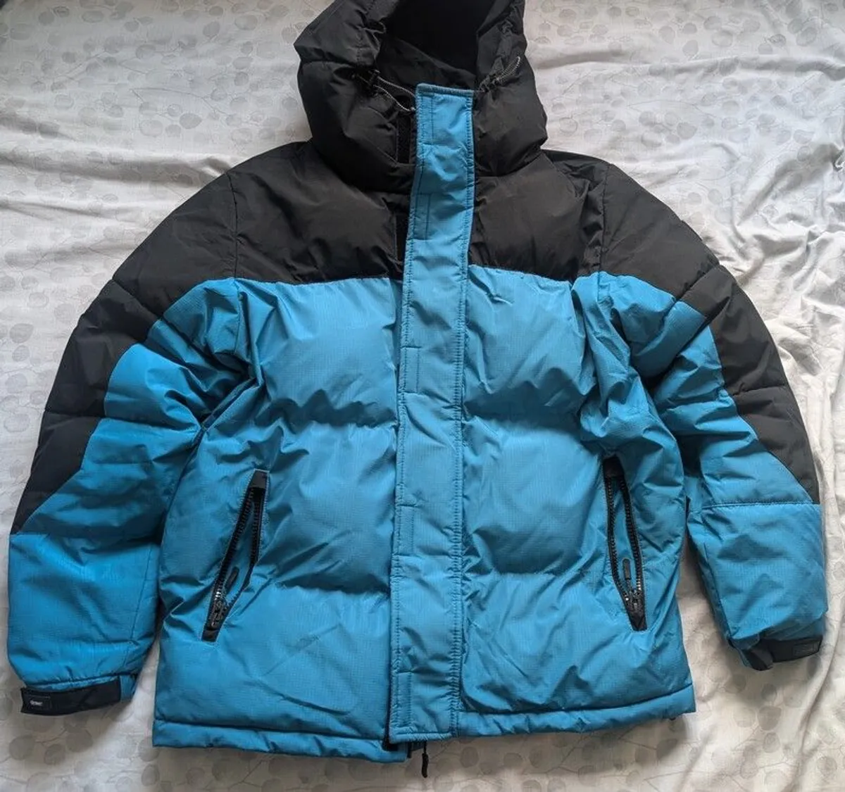 Zara Mens Black puffer jacket - Image 1