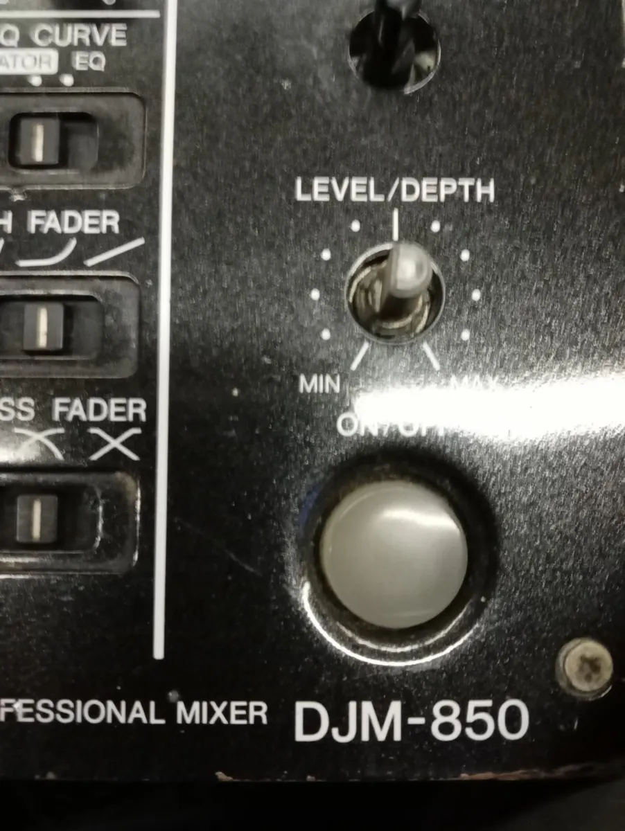 Pioneer djm 850 - Image 2