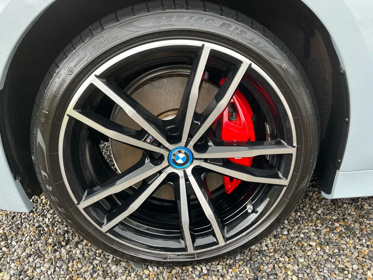 330e M Sport Touring LCI - Image 3
