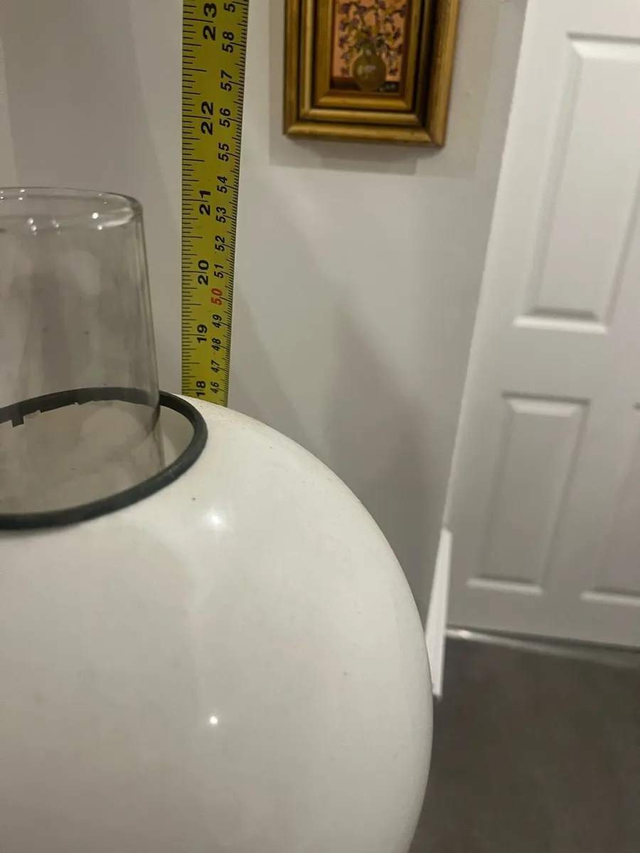 Antique Oil Lamp - Image 3