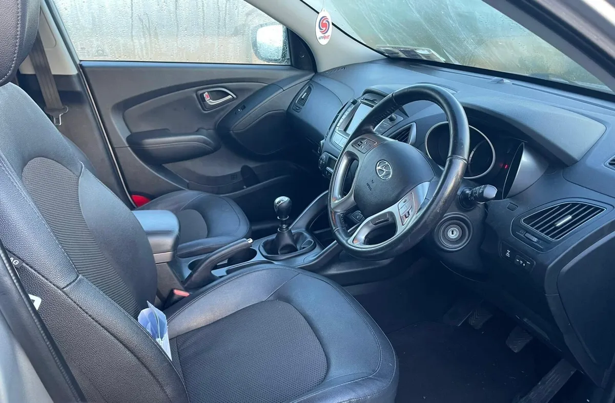 152 Hyundai ix35 Blue - Image 4