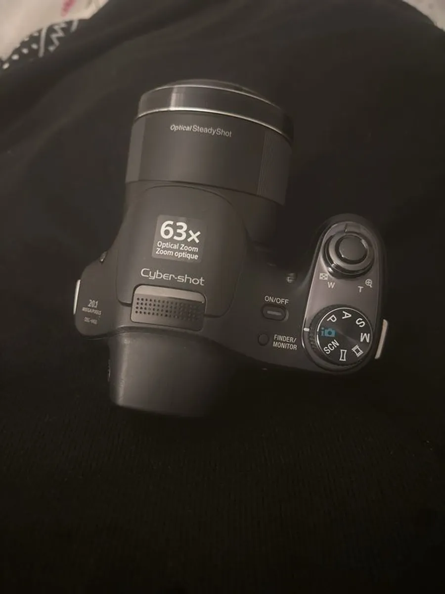 Sony Cybershot - Image 1