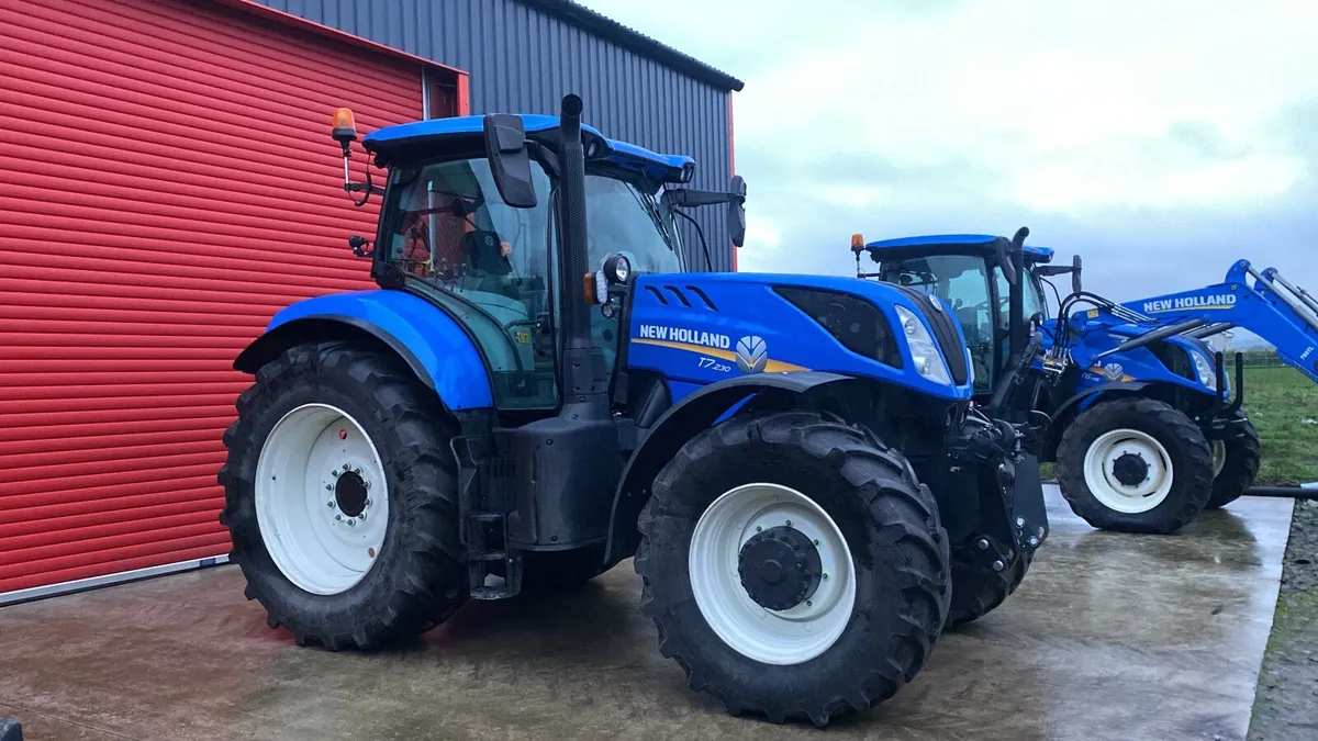 New Holland T7.230  2023 - Image 4