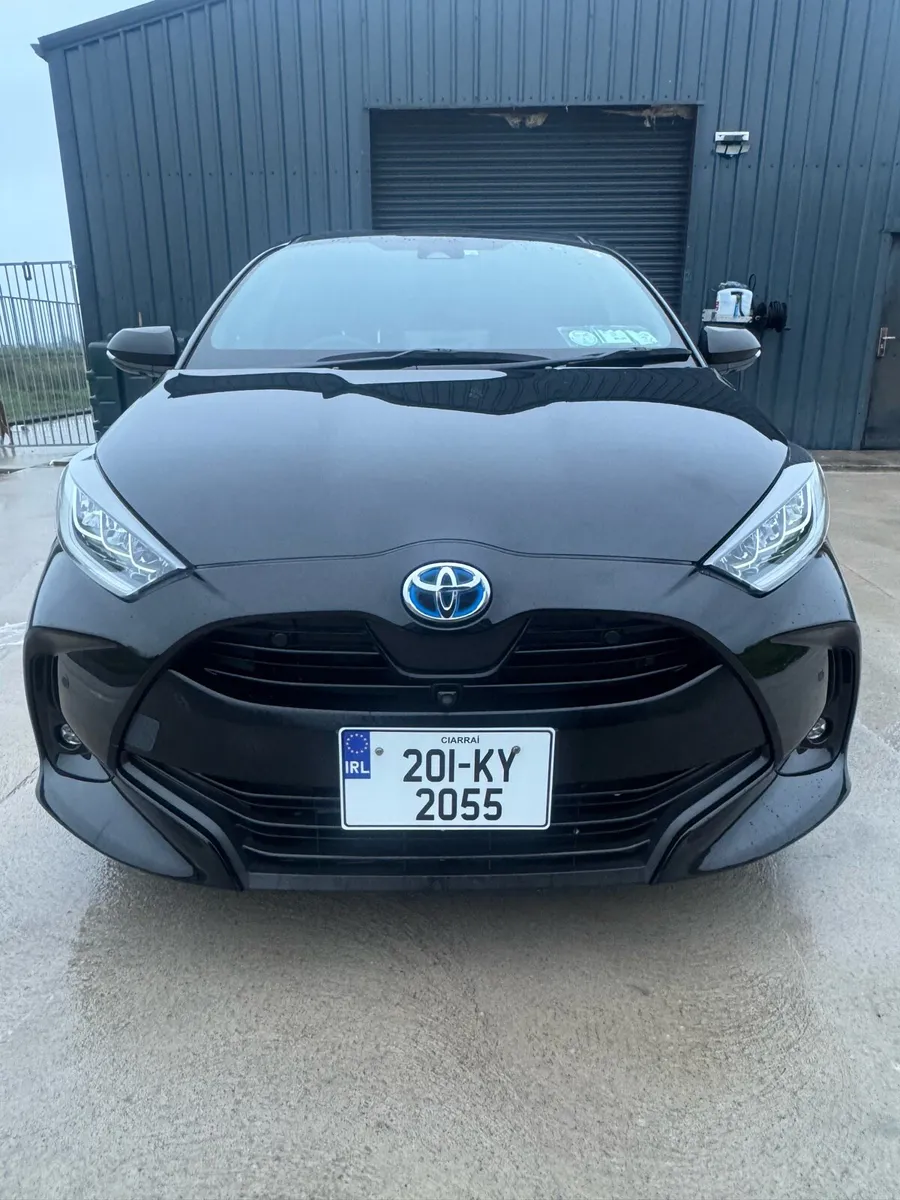 Toyota Yaris High Spec Low KMS - Image 2