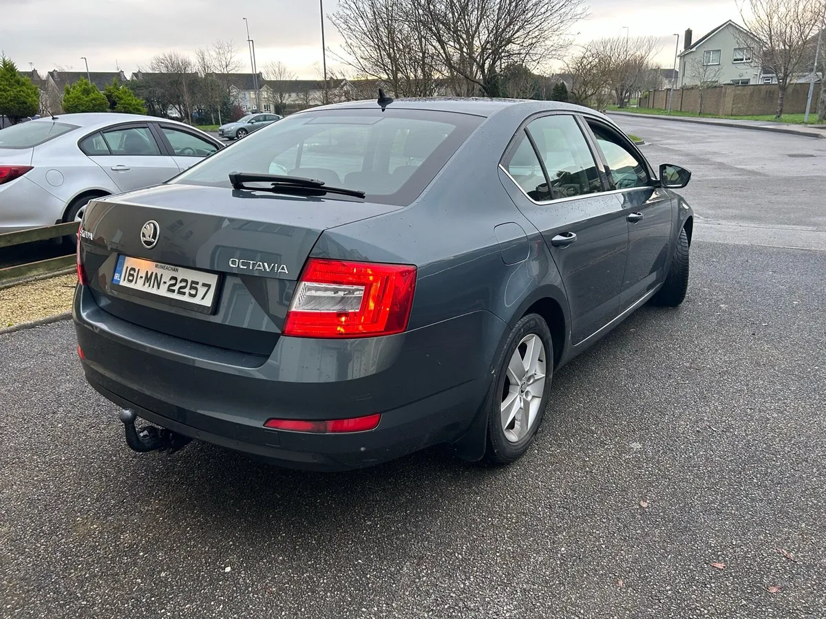 ‘16 Octavia 1.6tdi, nct 12/27 ,tax 6/26 - Image 4
