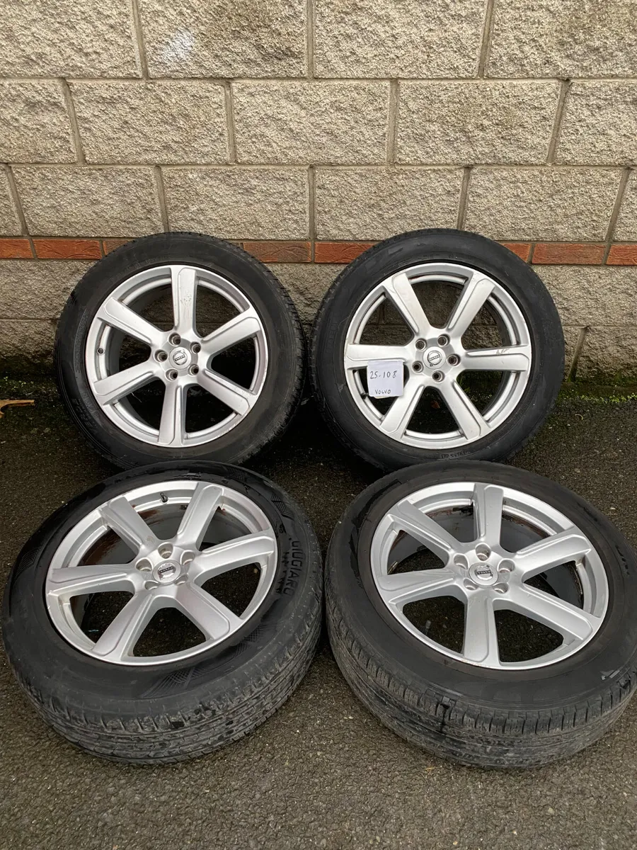 Volvo xc90 19 inch alloy wheels and tyres - Image 1