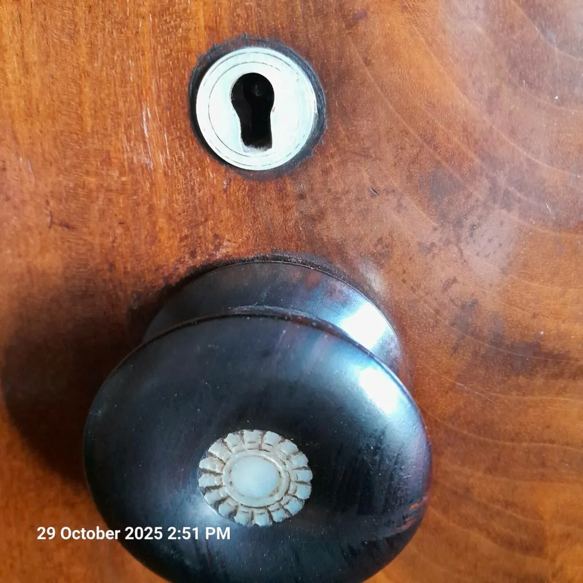 Scotch Chest of Drawers - Image 4