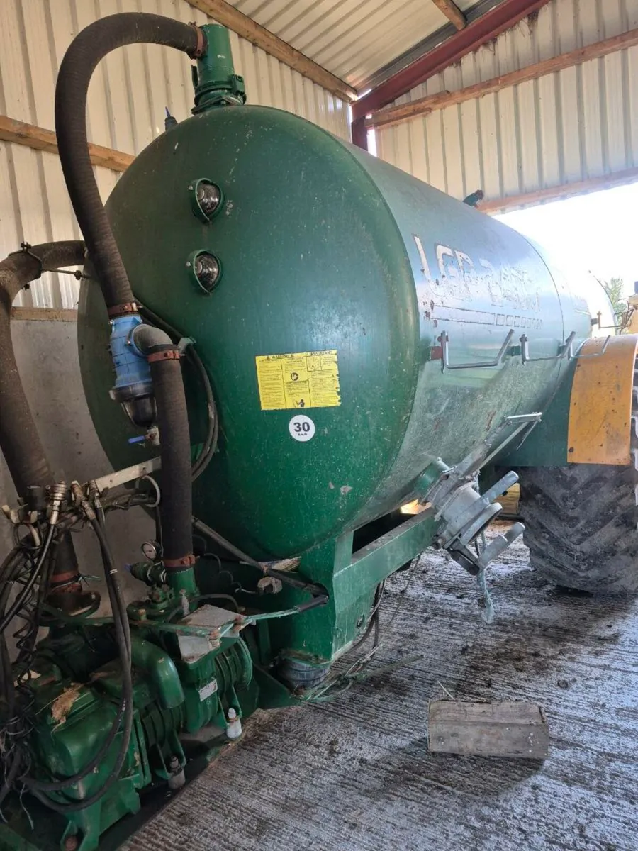 Slurry spreader - Image 1