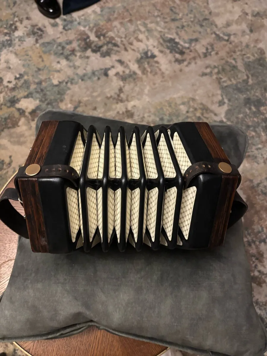 Lachenal Concertina - Image 3